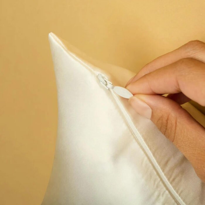 SOMA LUXY Mulberry Silk Pillowcase - Image 8